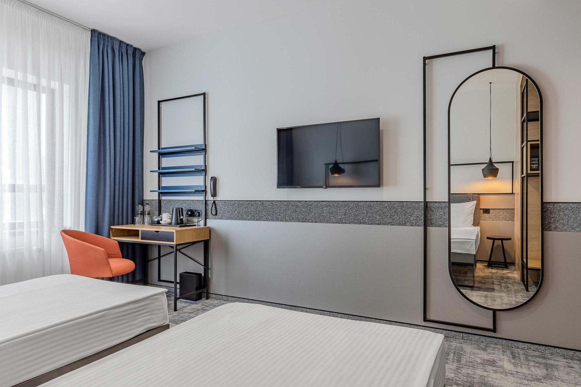 IQ Hotel Kiev Eksteriør billede